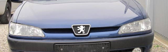 Peugeot 306 Cabrio 1,6i St.Tropez Klima 1Hand Leder eVerdeck Facelift Modell2003 Rostfrei neu Lackiert Perfekt