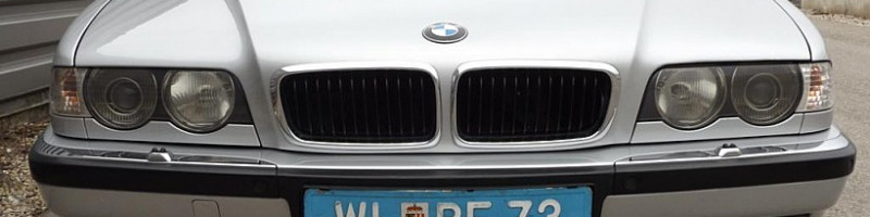 BMW 740d Automat E38N67 Facelift Rostfrei 1Hand Leder Navi Xenon Glasdach Alu PDC 1aTop Zustand  Perfekt